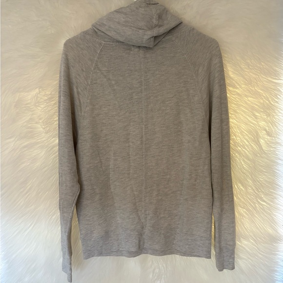 Derek Heart Cream Textured Sweater - Picture 2 of 4